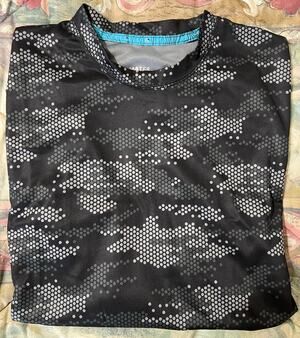 Climate Smart Mens Medium Pullover Base Layer Camo New Gray